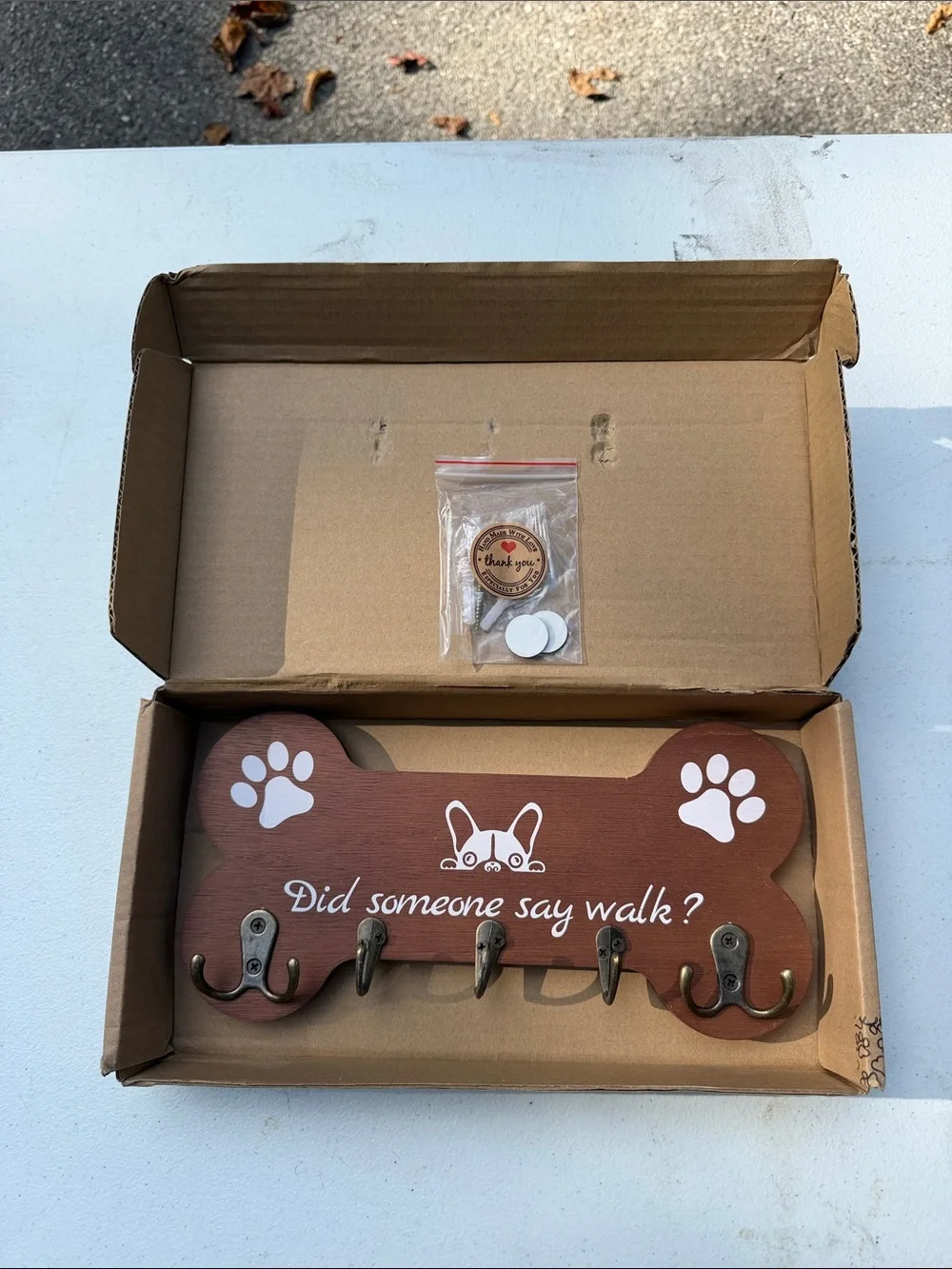 Did Someone Say Walk? Brown Dog Leash and Accessories Rack new with box
